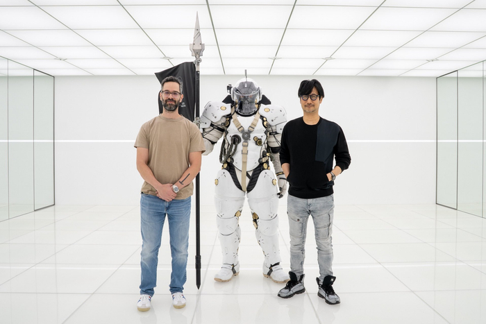 顽皮狗联席总裁neildruckmann近日拜访了小岛工作室分享了一组照片