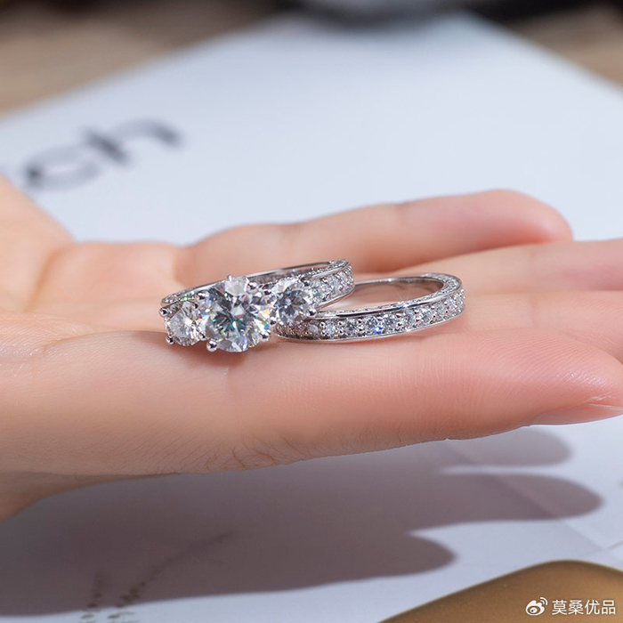 培育钻石定制定制一枚钻戒要多少钱?|克拉|钻石|戒指_新浪新闻