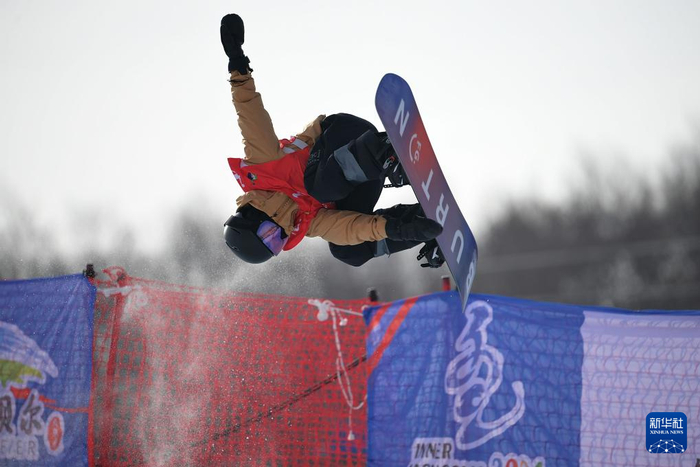 新华社记者 贝赫 摄"比如说参加十四冬公开组决赛的patti(周苡竹)