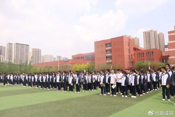 咸阳彩虹中学开展2024年春季消防安全疏散演练