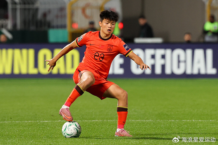 U23国脚杨希转会!将身披深圳新鹏城战袍,西海岸获得转会费!|青岛市|转会费收入|青岛西海岸|俱乐部|赛季_新浪体育_新浪新闻