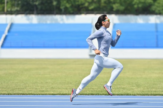 全力冲刺!中国田径女子4x100米接力队力拼奥运资格