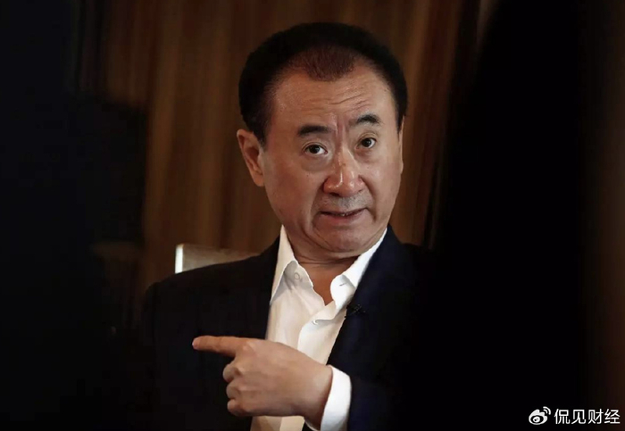 王健林的"白衣骑士","搭救"南通前首富?