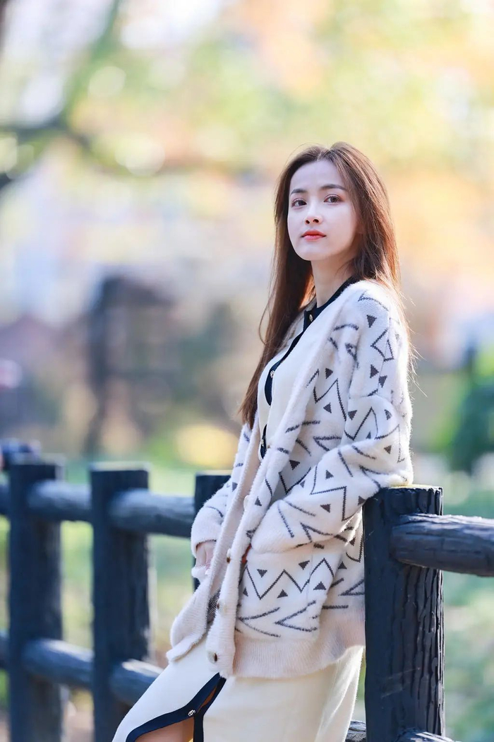 拒绝剪刀手,8个拍照姿势,适合多场景的摆拍,不呆板又好看|姿势|镜头