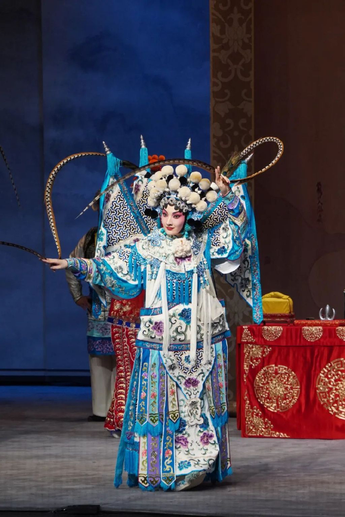 【图片报道】2024.9.20京剧《杨门女将》“灵动长江”舞台艺术精品展|武汉市|湖北省|国家京剧院青年团|姜美伊|俊杰_新浪新闻