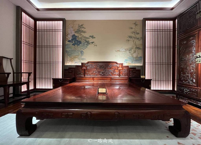云浮"禅泉"真是不简单,一张床值1500万,随便一套家具几十万|展厅|红木