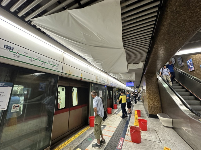 经过抢修黄大仙地铁站今日重开