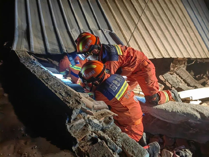 甘肃地震已致131人遇难!如何打开手机地震预警?如何避险?