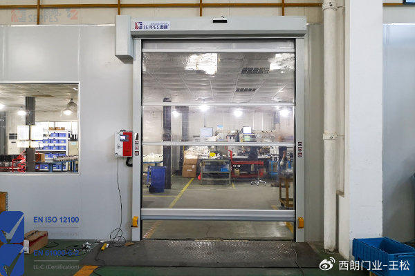 新材料工厂智能化进出透明快速门引领车间通道革新