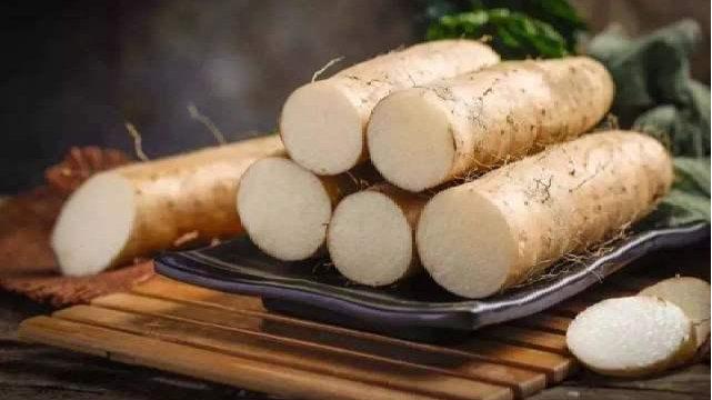 宝宝辅食吃什么好？春季推荐这两种食物，促进宝宝身体发育