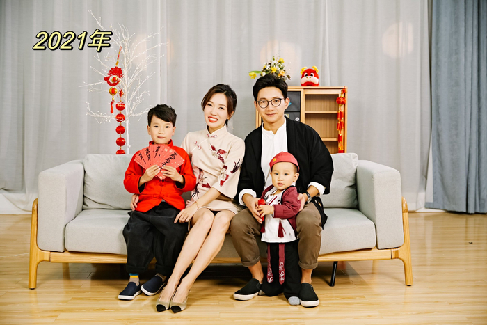祝大家团圆幸福又一个年过完了翻到2021年2024年的全家福