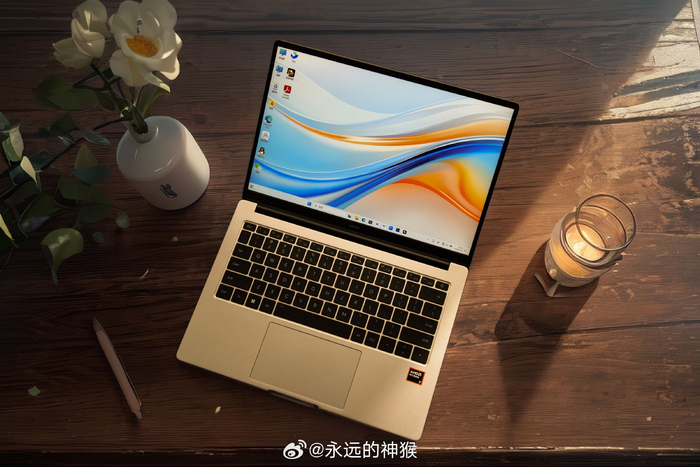 来一组荣耀笔记本x14plus美图图赏轻薄的小本很适合外出携带