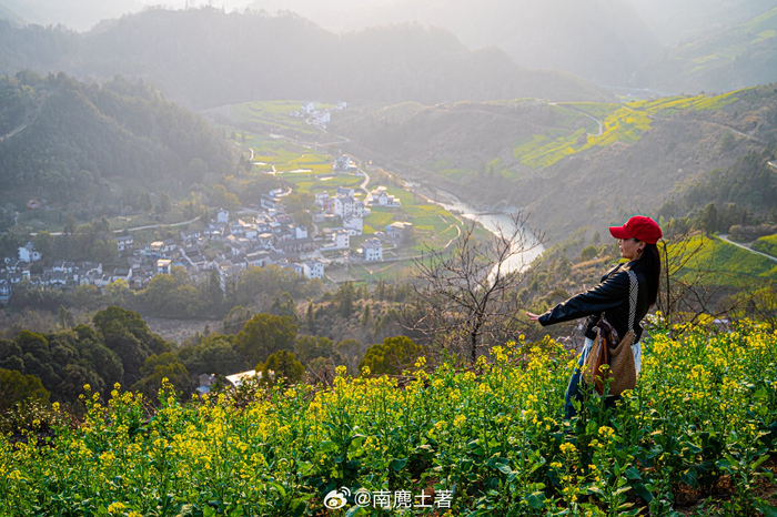 其实石潭油菜花最佳观景点是在下汰村…