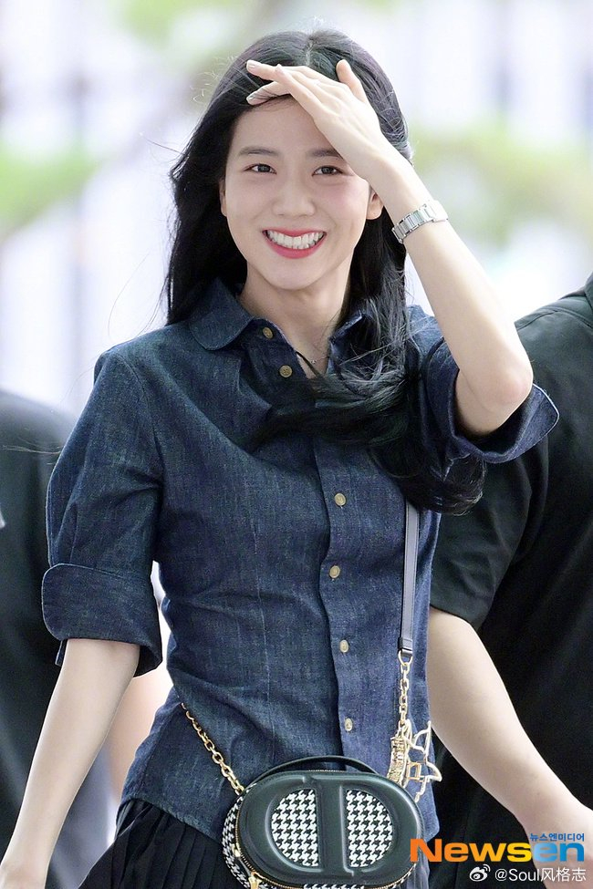 今日仁川出境的金智秀jisoo wuli韩剧女主的小表情真的太可爱了吧