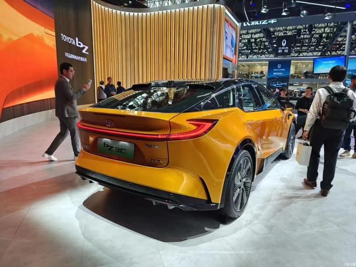 和比亚迪合作开发紧凑型suv bz3c,和广汽合作开发中型