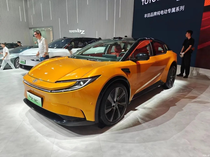 和比亚迪合作开发紧凑型suv bz3c,和广汽合作开发中型