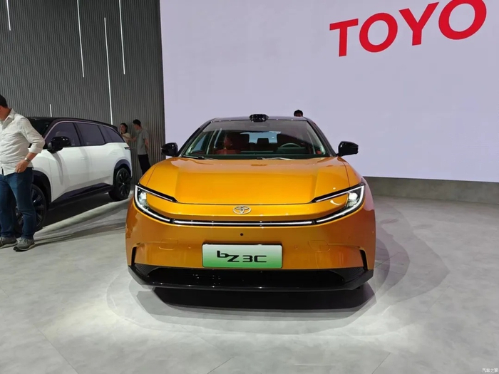 和比亚迪合作开发紧凑型suv bz3c,和广汽合作开发中型