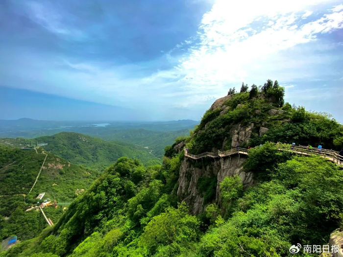 自己自驾游路线:导航搜索"南阳方城七峰山生态旅游区"(方城县杨集镇