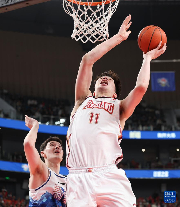 (体育)篮球——cba半决赛首回合:新疆伊力特胜浙江稠州金租
