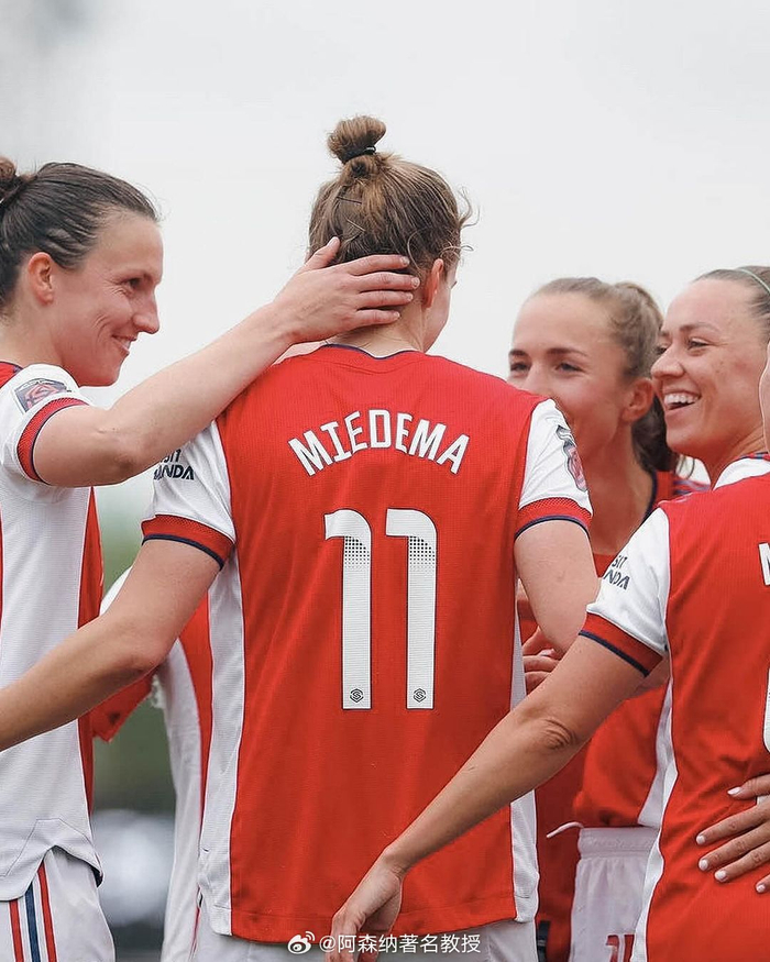 米德玛在阿森纳女足的精彩瞬间