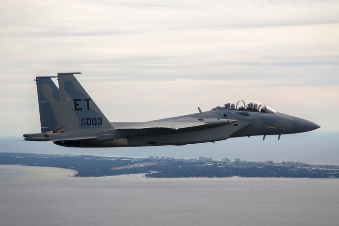 两架新型 f-15ex 战斗机 抵达佛罗里达州埃格林空军基地|空军基地
