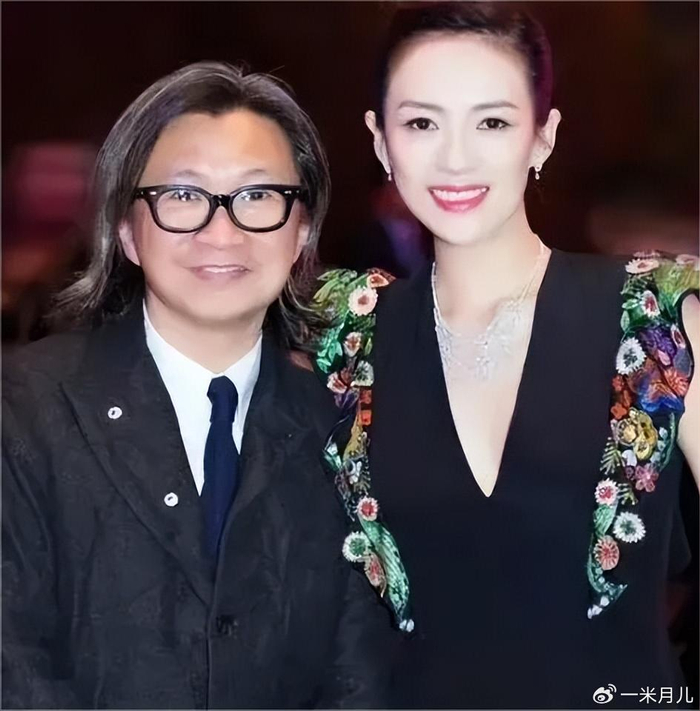 毕竟作为一个艺人呢,章子怡的婚姻已经成了一个定局了,所以俩个孩子