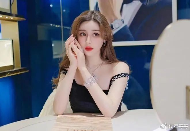 来自甘肃的20位女星,个个貌美如花,谁才是你心目中的女神?