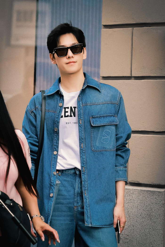 杨洋米兰探店饭拍,牛仔套装墨镜造型好靓好酷好帅哇啊啊啊啊|杨洋