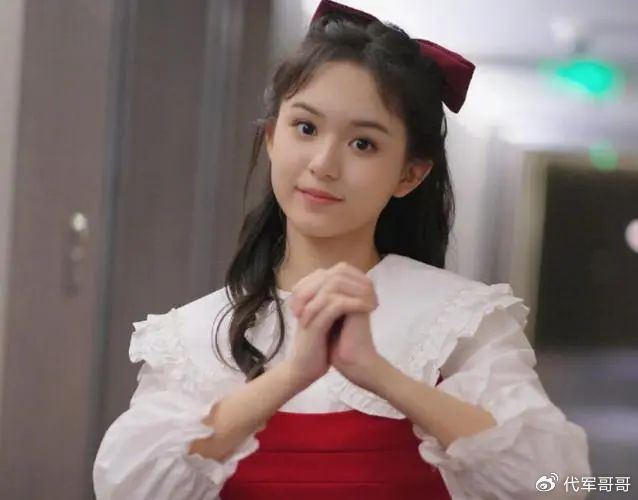 电视剧《芈月传》,《知否知否应是绿肥红瘦》,《小舍得》.