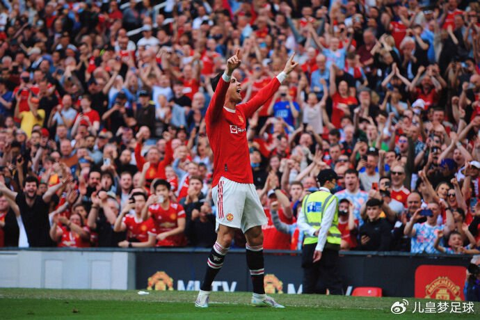 英超3连冠后离开曼联,欧冠3连冠后离开皇马,并不是所有球员都能开开