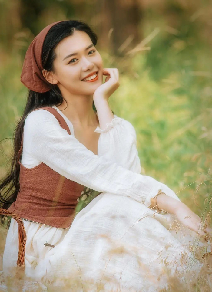 单人拍照8个姿势,简单易懂,这样摆拍,拍照好看起来