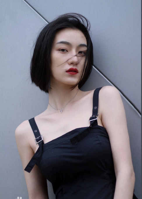 魔鬼身材性感火辣|洪爽|娜美|事业线_新浪新闻