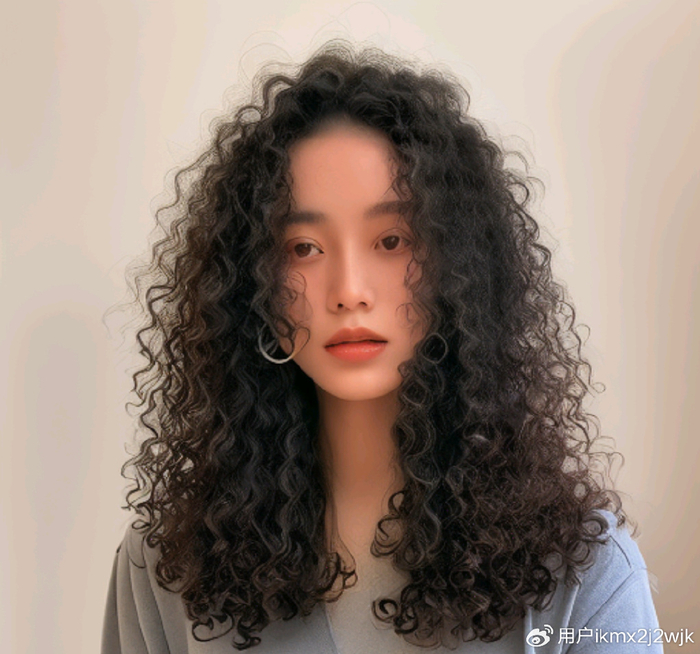 头发细软少就选全头烫,又美又洋气,十分显发量|细软|头发|发型_新浪