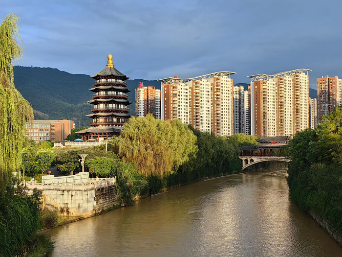 临沧玉龙湖之晨