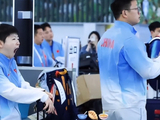 国乒马不停蹄回北京！王楚钦开心挑选零食 莎莎打哈欠 王曼昱四处张望