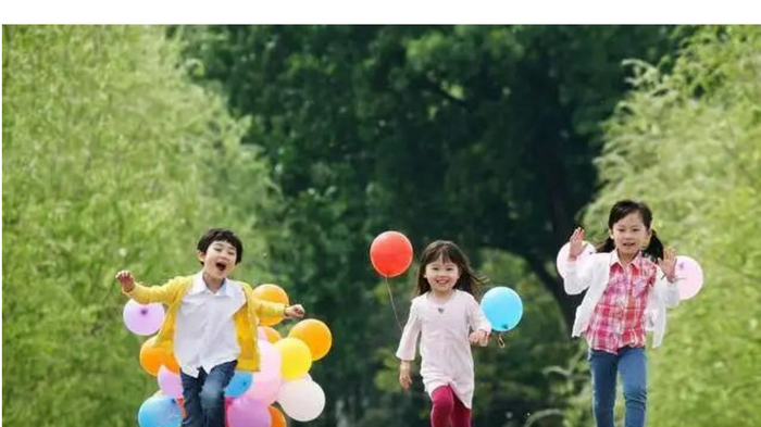 祝你像个快乐的孩子