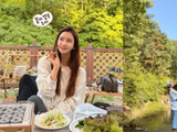 李多海宣布怀孕后，晒出了与丈夫崔东旭的露营近况