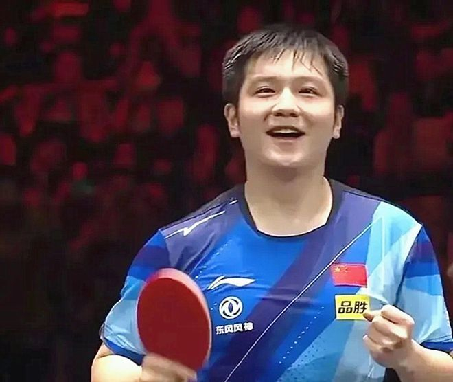 国乒包揽双冠!王楚钦立下大功,4-0吊打黑马,约战樊振东林高远