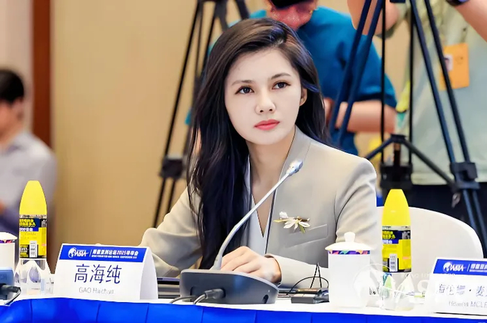 天合光能“长公主”高海纯出嫁,光伏巨头与茶饮新贵的六百亿联姻__财经头条__新浪财经