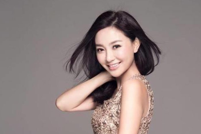 1987年4月27日出生于海南省海口市,歌手,演员.