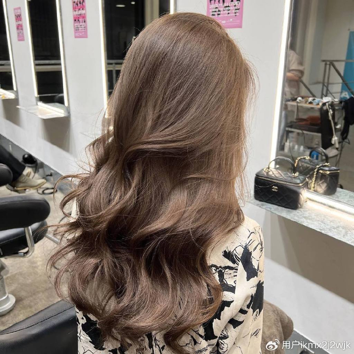 2024最值得尝试的女士发型,立体时尚显气质,爱美女性都喜欢|发型|女性