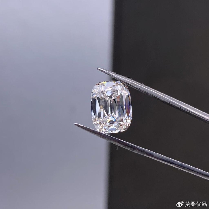 培育钻石跟天然钻石有区别吗一克拉的培育钻石要多少钱