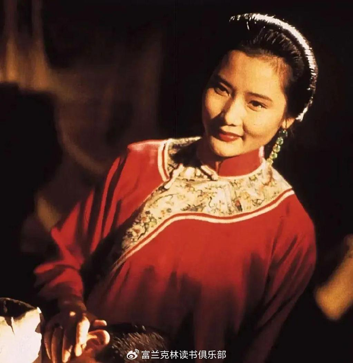 她是"姨太太"专业户,嫁给初恋后丁克10年,儿子随自己姓|何赛飞|杨楠