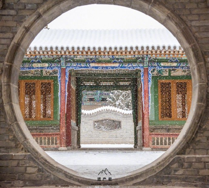 兰州五泉山的雪中国传统建筑配上雪景