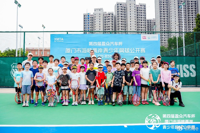 最终男子组花若愚获得u14单打冠军,黎科志获得u12单打冠军,黄周森获得