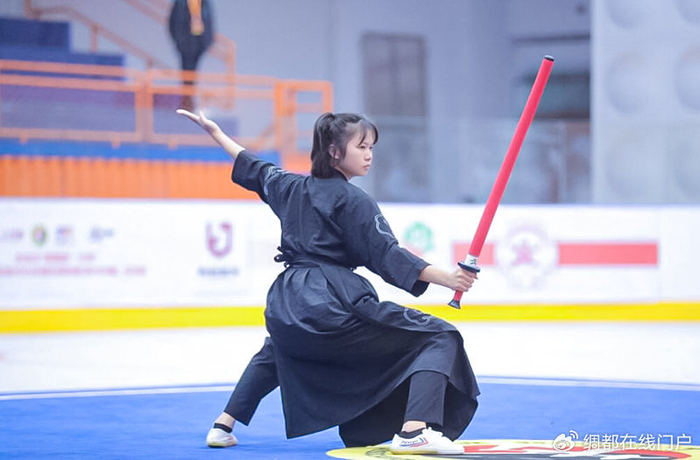 武术兵道全国赛 南电学子奋勇前行|王峰|武术|学子_新浪新闻