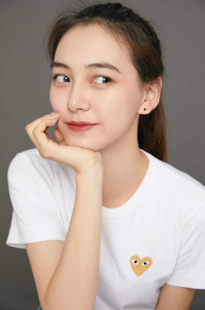 女生自拍怎么拍才好看,8个姿势,帮你自拍自然且漂亮|自拍|微笑|女生