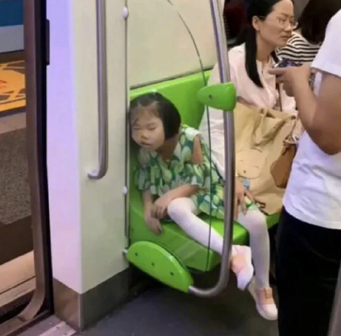 别 人 为 情 所 困 而 我 比 狗 困__财经头条