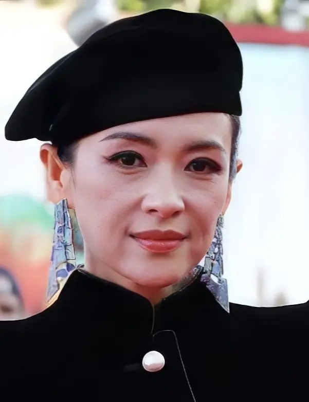 国外这一夜,45岁的章子怡展现了大美人自然衰老的魅力