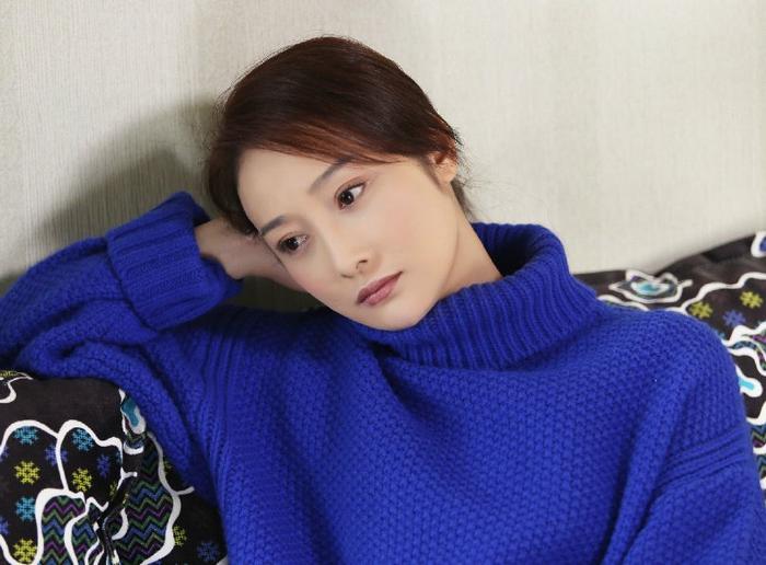 凭借电影《情义我心知》获得第25届香港电影金像奖最佳新演员提名,凭